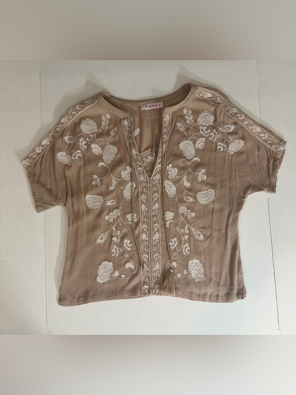 Boho Embroidered Floral Tassel Top Woman’s Medium Izzy & Lola
